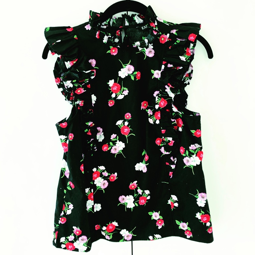 Like new Express ruffle floral sleeveless top
